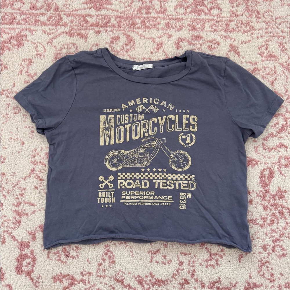 Tilly’s graphic tee